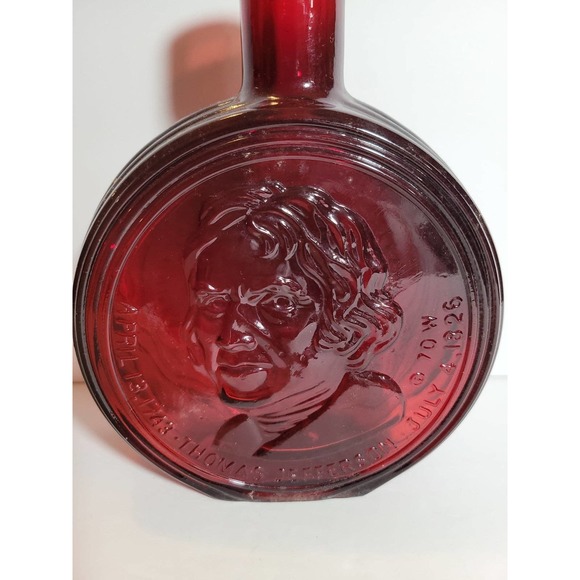 Wheaton Vintage Thomas Jefferson Glass Red bottle/decanter - Picture 1 of 5